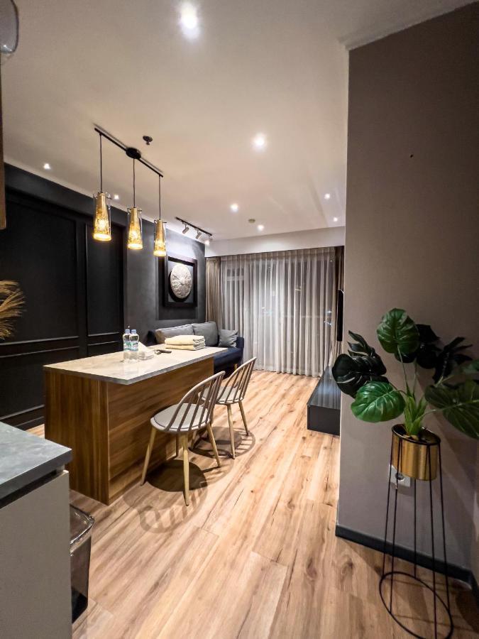 R30 Apartemen Gateway Pasteur 2Br Daymentroom Bandung Dış mekan fotoğraf